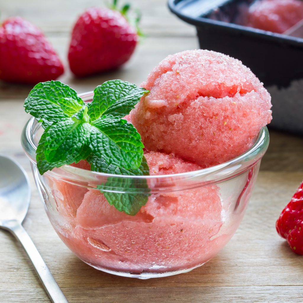 Home made strawberry sorbet - no ice cream maker required